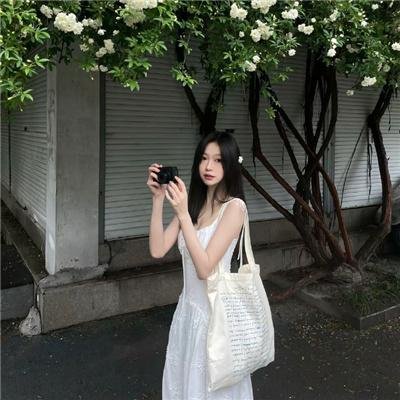 红色谜团